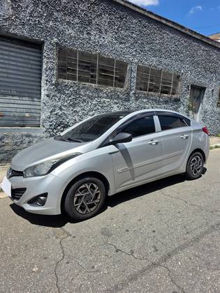 HYUNDAI HB20S 1.6 COMFORT PLUS 16V FLEX 4P MANUAL
